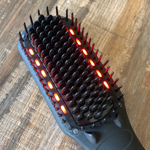 Amika Polished Perfection Thermal Straightening Brush 2.0 - Picture 5 of 8